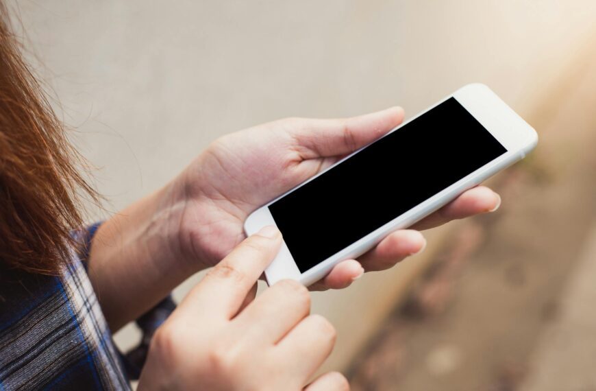Abonament komórkowy – na co zwrócić uwagę przy wyborze?