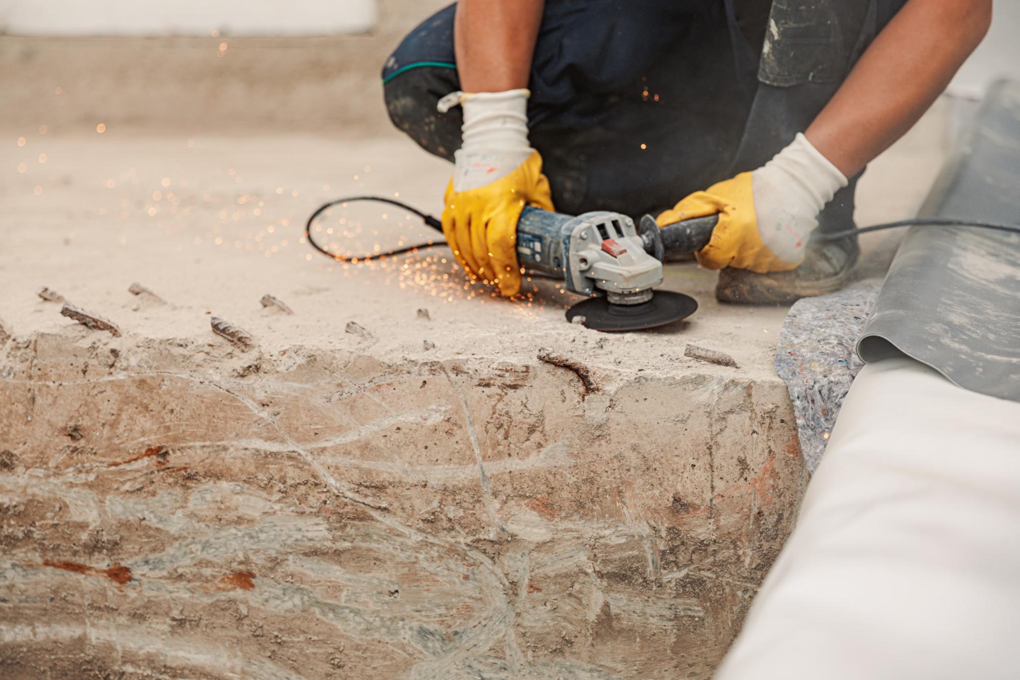 Jak wybrać dobrą szlifierkę do betonu?