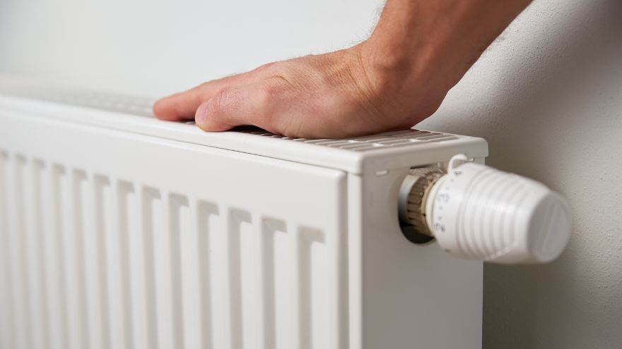 Jak wybrać i zamontować głowice termostatyczne do grzejników ?