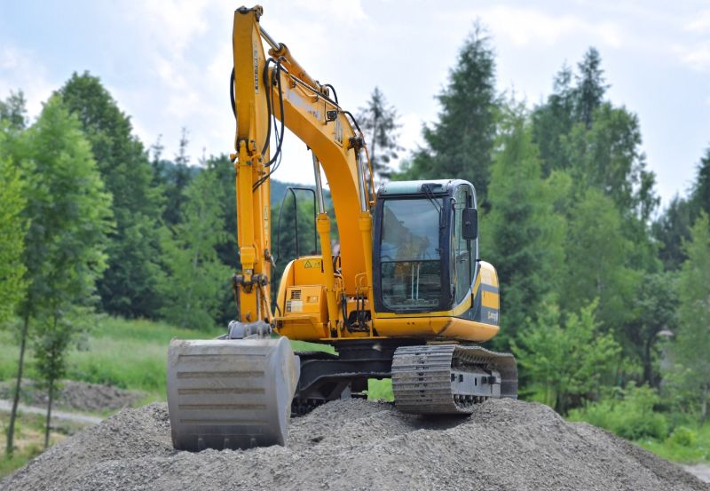 Jaki młot do koparki wybrać?