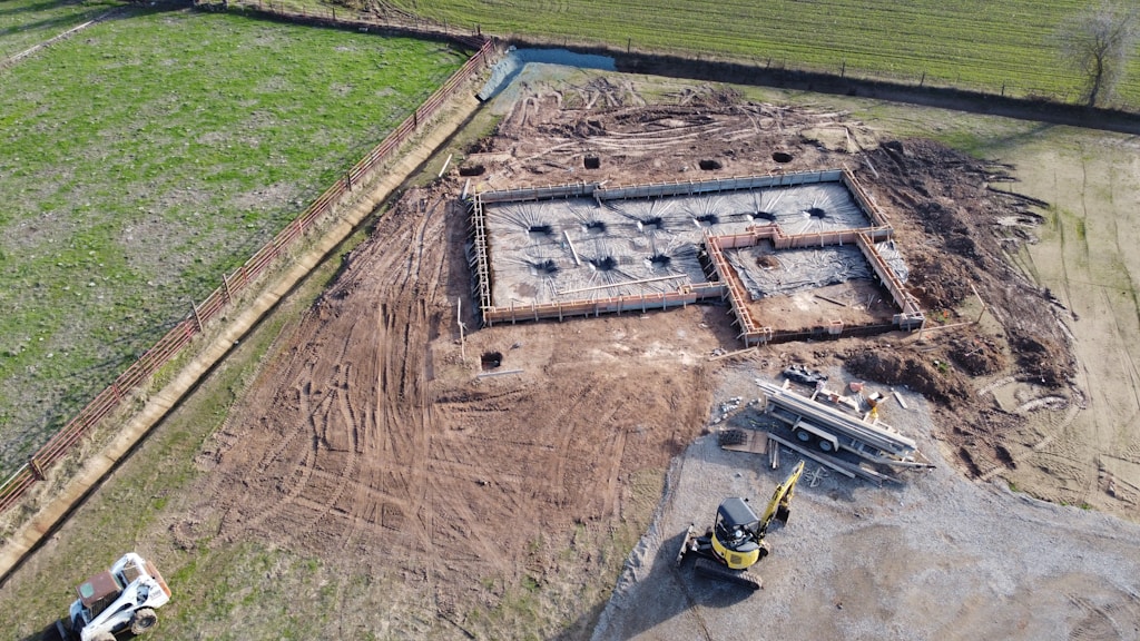 Ocieplenie fundamentów – ciepły dom zaczyna się od podstaw