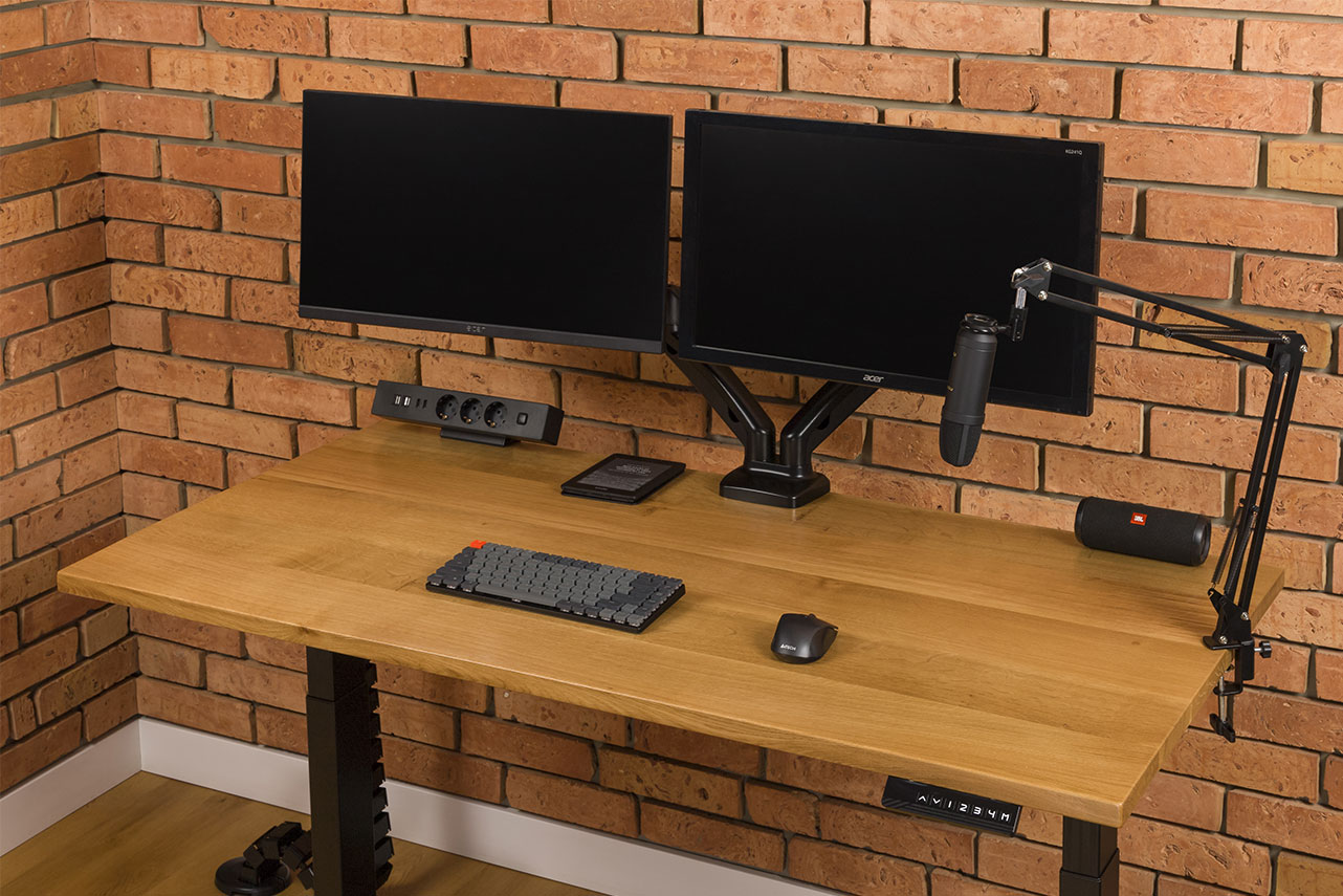 Czy biurka elektryczne to dobra inwestycja dla małych firm?