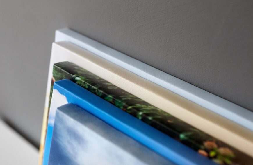 Ściana z charakterem – jak wykorzystać tablicę na magnesy w aranżacji wnętrza?