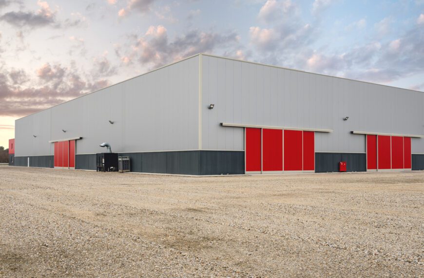 Co wpływa na koszt budowy hali przemysłowej?