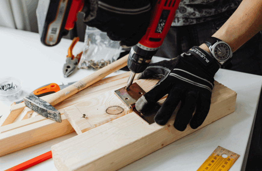 Poznaj wady i zalety ukrytych zawiasów w oknach