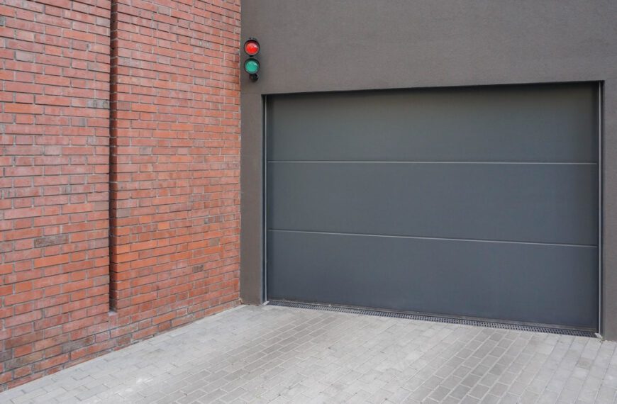 Sprawne bramy przemysłowe zaczynają się od właściwych komponentów