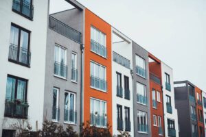 Jak obniżyć koszty ubezpieczenia domu i mieszkania? O&hellip;