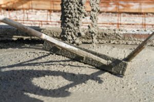 Betonowanie fundamentów krok po kroku – jak uniknąć kosztownych błędów?
